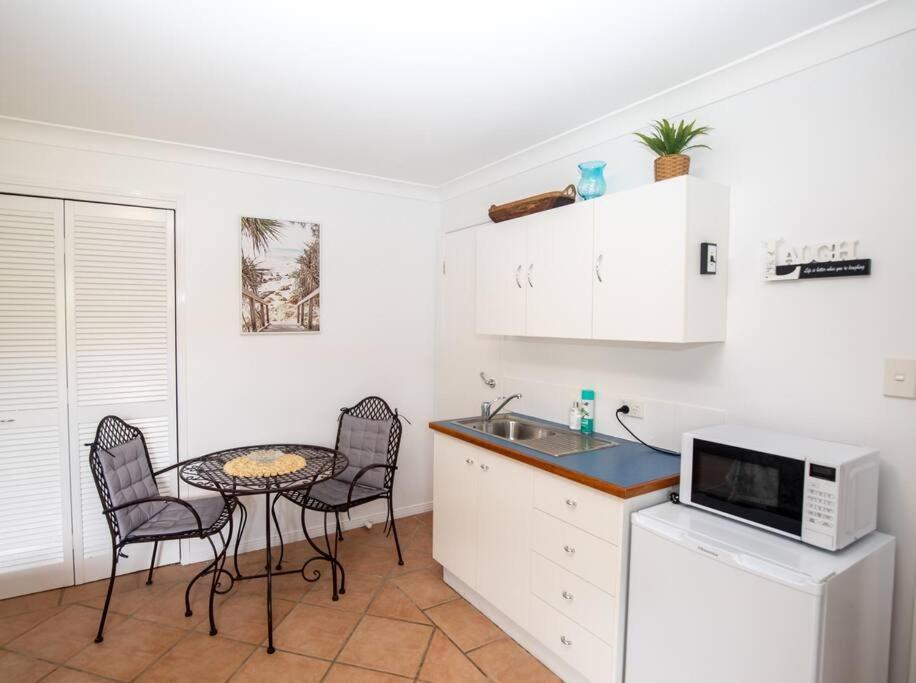 Gorgeous Studio + 100M To Beach + Pool Point Lookout Exteriör bild