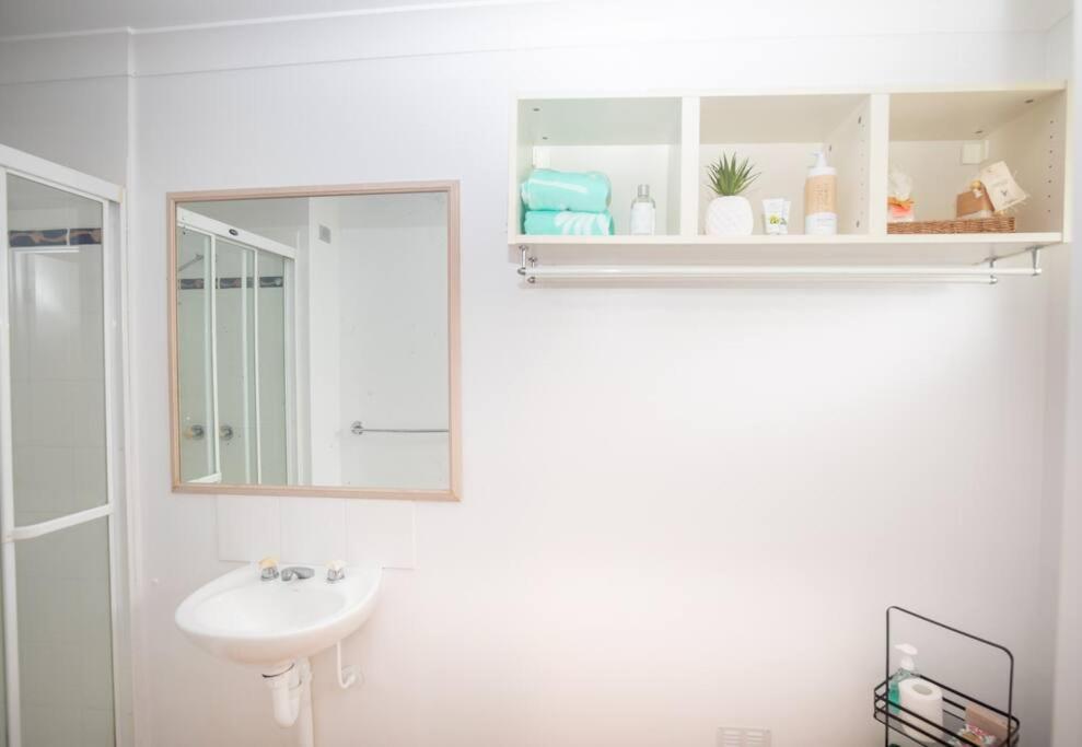 Gorgeous Studio + 100M To Beach + Pool Point Lookout Exteriör bild